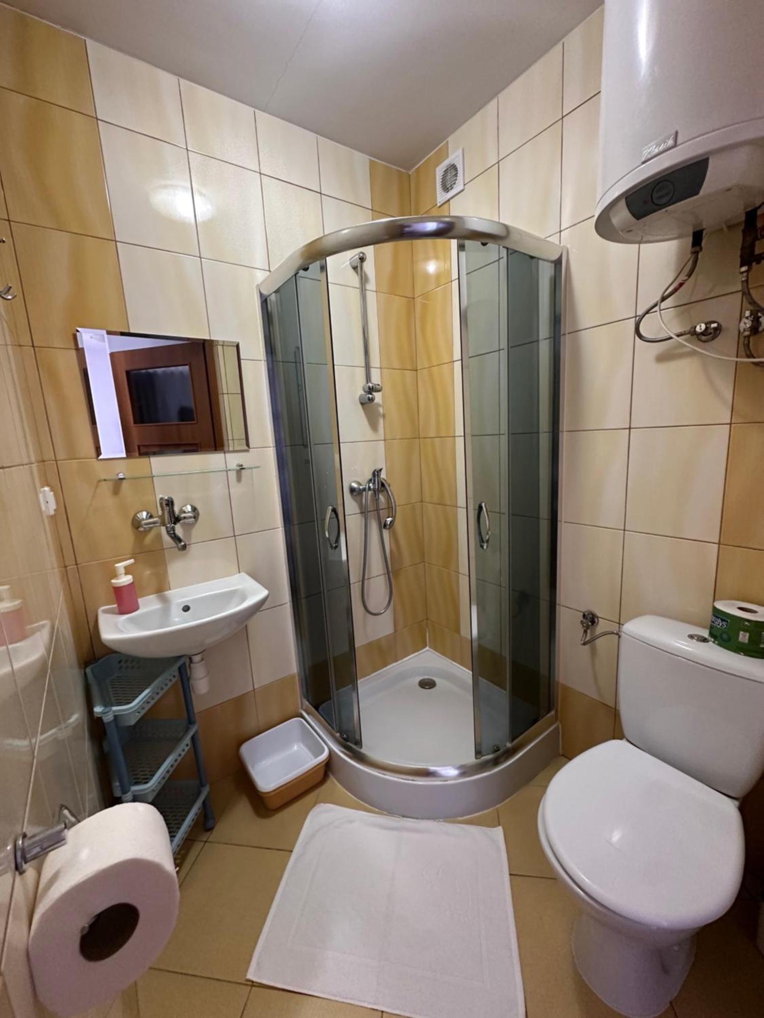 Sloneczny Brzeg Hotel Jaroslawiec Ngoại thất bức ảnh